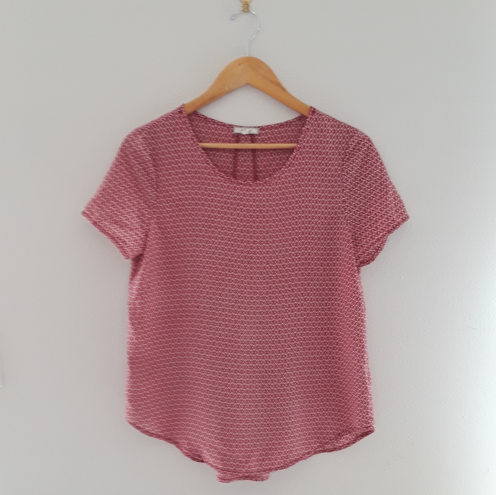 Pleione red and white pattern blouse